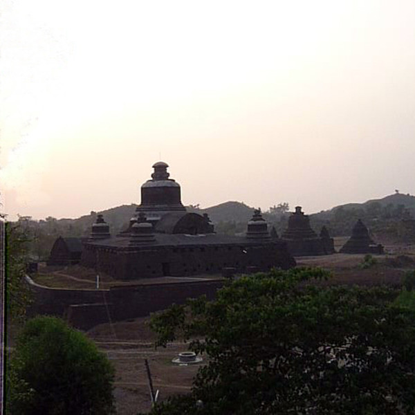 Htu Ka Thain Pagoda